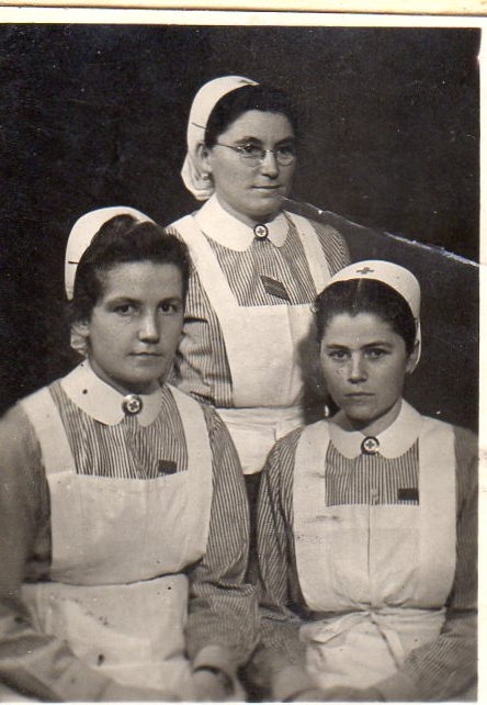 DRK Sifi-Schwestern vor Kriegseinzsatz 1943